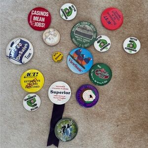 Vintage Lot of Pins / Buttons